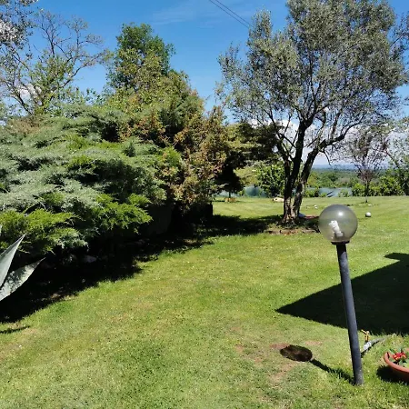 Di Charme Con Piscina E Jacuzzi Tra Roma E Viterbo