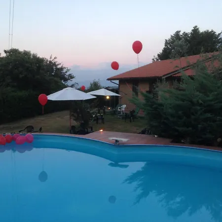 Di Charme Con Piscina E Jacuzzi Tra Roma E Viterbo 3*