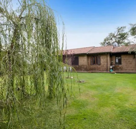 Di Charme Con Piscina E Jacuzzi Tra Roma E Viterbo Fabrica di Roma